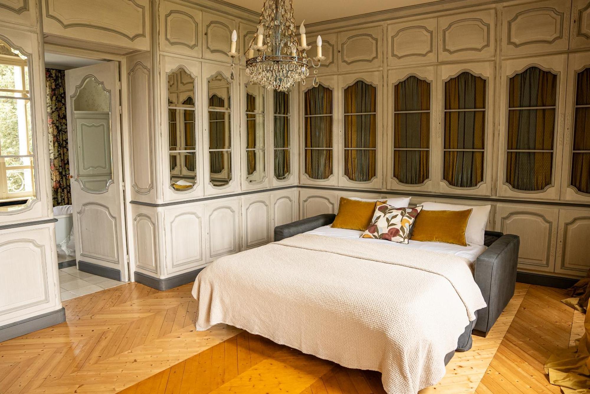 Chateau De Lussac Lussac  Ruang foto
